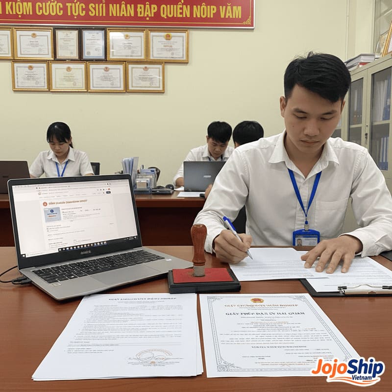 Verifying Vietnam freight forwarder credentials